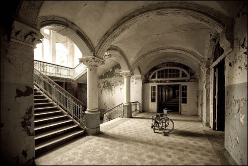Beelitz Vojenská nemocnice, Německo_1 (500 x 334)