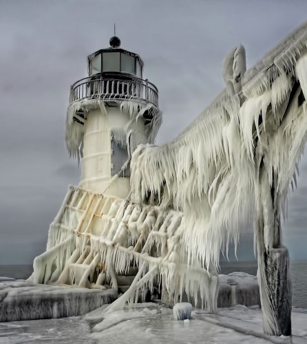 Zmrzlý maják St. Joseph North Pier, Michigan, USA