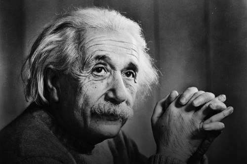 Albert Einstein (500 x 332)