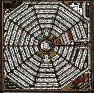 Strangers to Ourselves - Modest Mouse (300 x 299)